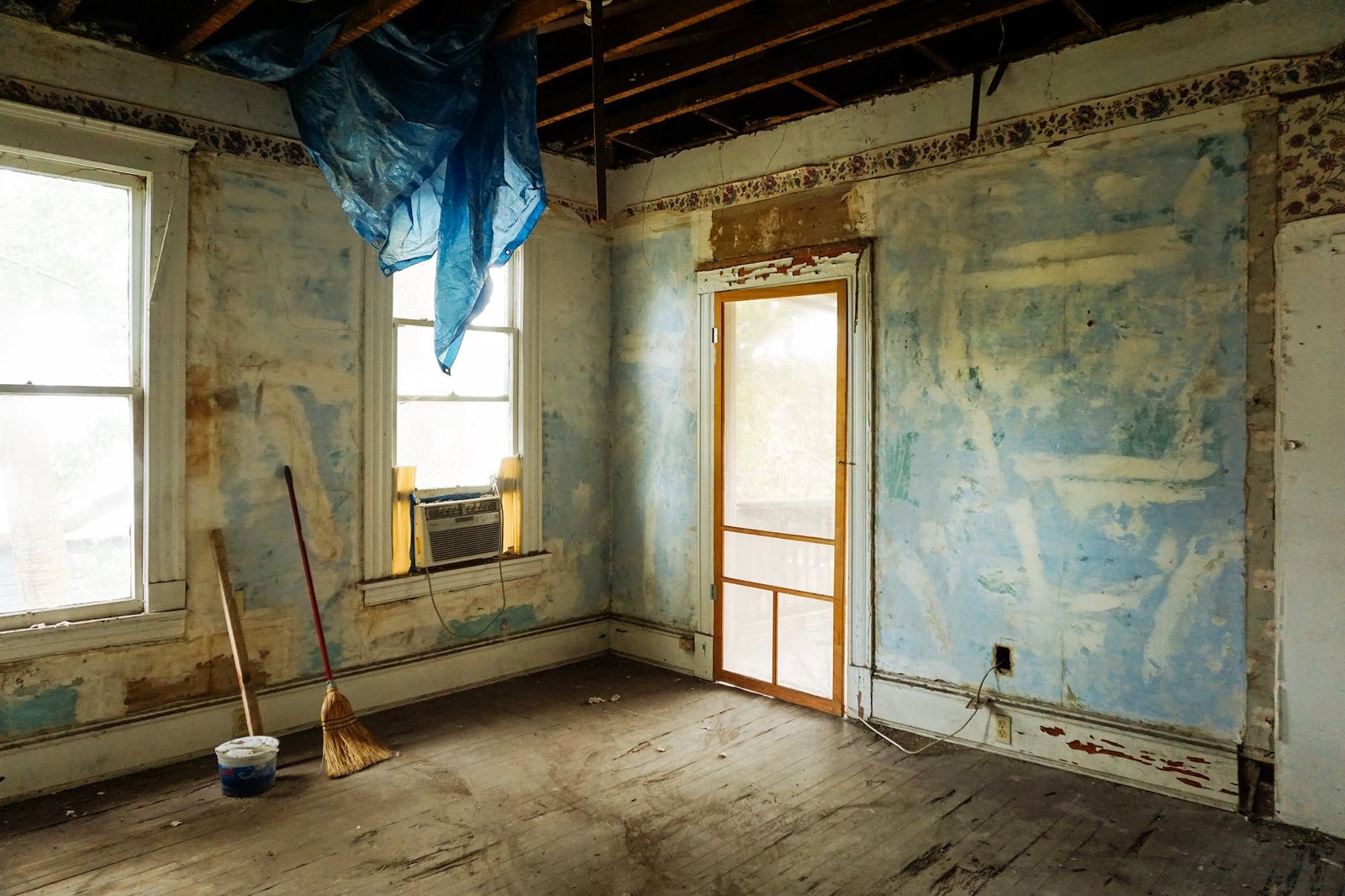 home renovation for How to Flip a House